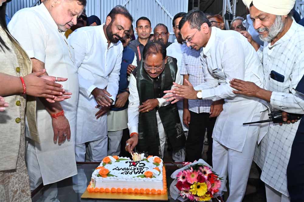 राज्य हज कमेटी एवं वक्फ बोर्ड के चेयरमेन ने दी मुख्यमंत्री को बधाई