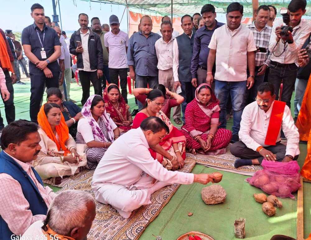 नवनिर्मित सामुदायिक भवन हुआ लोकार्पित, वहीं सड़क, नाली, पेयजल व्यवस्था कार्य सहित आंगनबाड़ी भवनों के निर्माण  कार्यो  का किया गया भूमिपूजन
