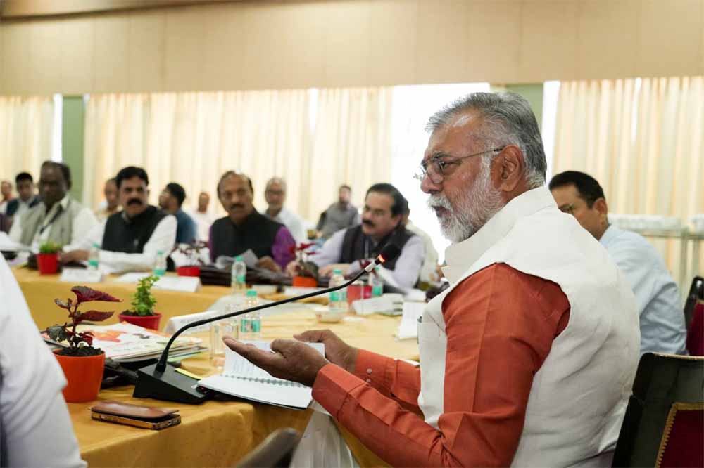 शैक्षणिक उत्थान से ही श्रमिक परिवारों का होगा विकास : मंत्री पटेल