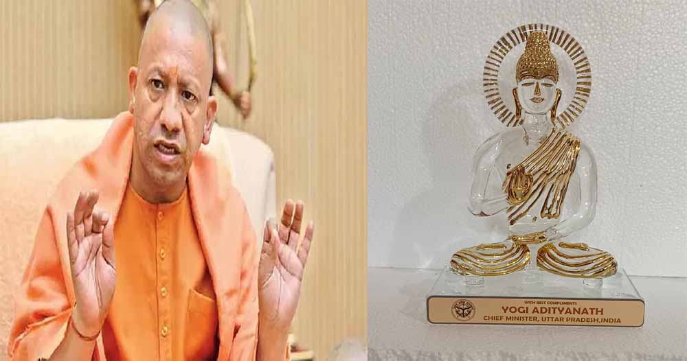 यूपी के ओडीओपी उत्पादों के फैन हुए सिंगापुर व जापान के लोग: फिरोजाबाद में बने ग्लास के भगवान श्री राम, राधा-कृष्ण व बुद्ध और वाराणसी की गुलाबी मीनाकारी से तैयार काशी विश्वनाथ मंदिर का मॉडल भेंट किया