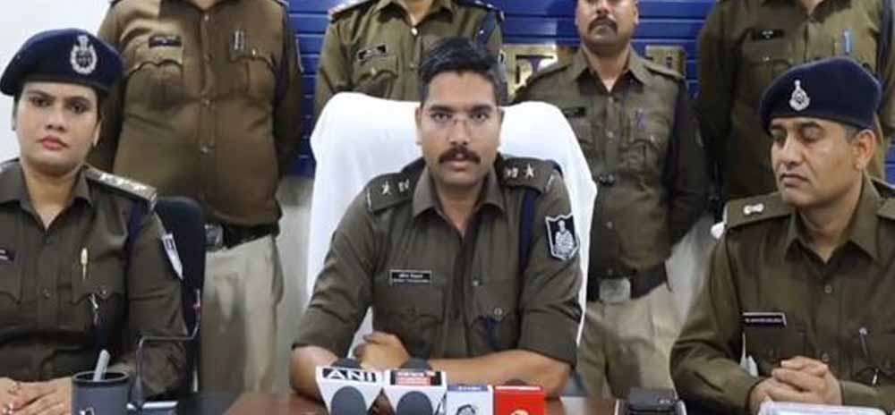 10 लाख1 हजार रूपएनगद, इलेक्ट्रॉनिक उपकरण एवं 3करोड़ 29लाखरूपएसे अधिक के लेन-देन का बड़ा खुलासा