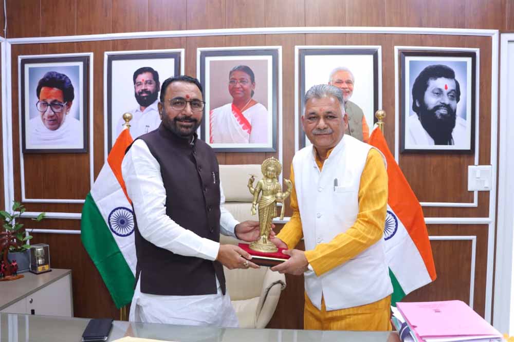 प्रदेश में संचालित आयुष विभाग अंतर्गत समस्त गतिविधियों से कराया अवगत