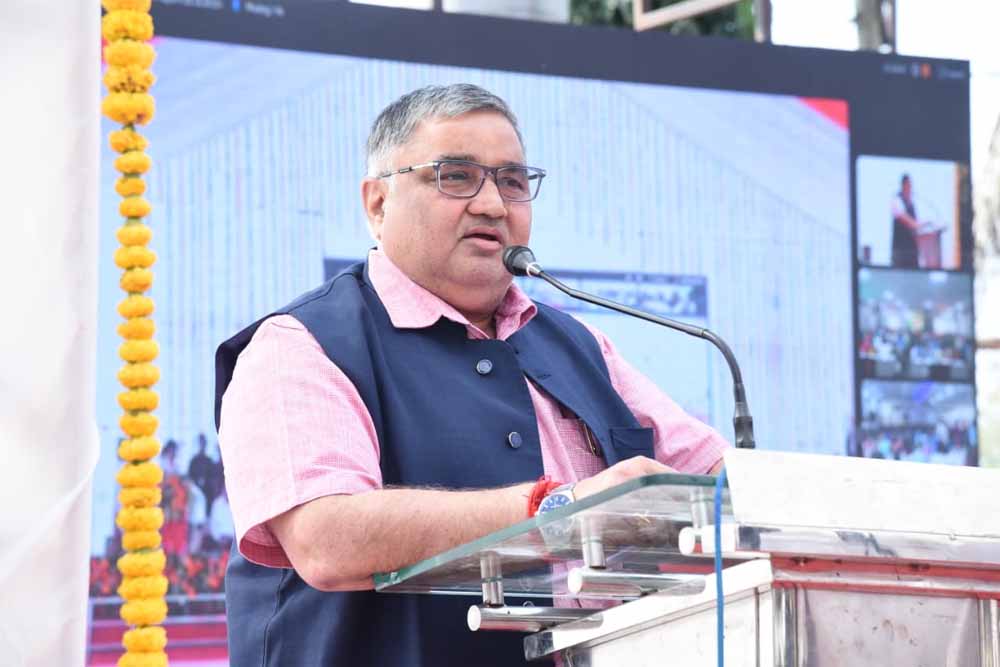 ’कृषक उन्नति योजना’ अंतर्गत वृहद किसान सम्मेलन में आदान सहायता राशि का हुआ वितरण