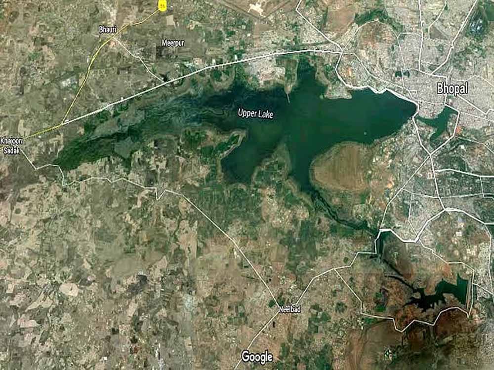 सिमटता जा रहा भोपाल का लाइफलाइन तालाब, भू-माफिया पर गरजे सांसद