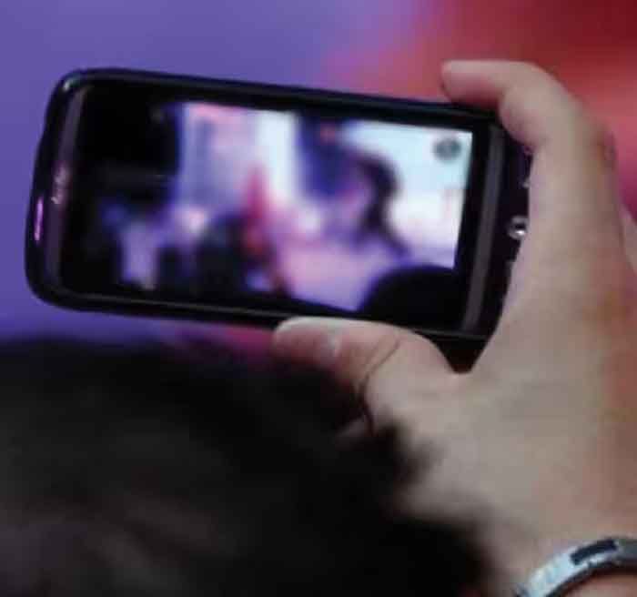 ऑनलाइन ब्लैकमेल से कैसे बचें? प्राइवेट फोटो को सुरक्षित रखने के लिए सरकारी गाइड जारी