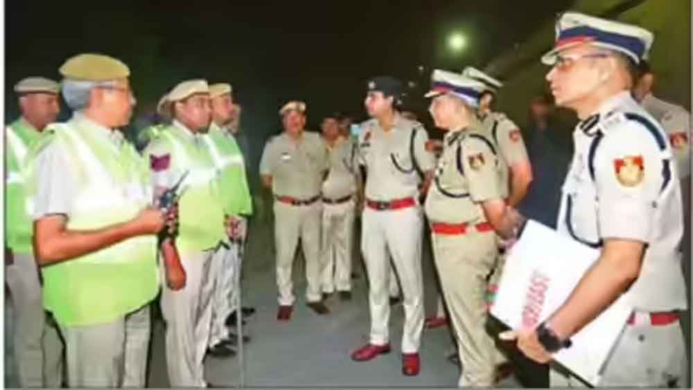 दिल्ली सुरक्षा सतर्कता: हर गली-नुक्कड़ पर नजर, किरायेदारों की जांच तेज