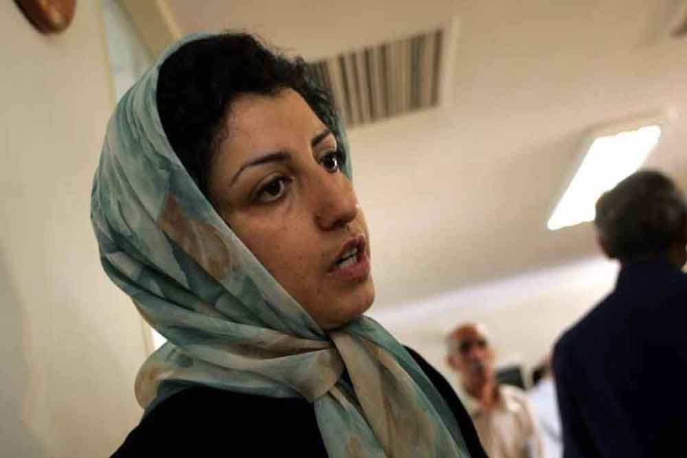 सत्ता बनाम सुधारवादी: इस्तीफे की मांग पड़ी भारी, नोबेल विजेता नरगिस सहित कई हस्तियों की गिरफ्तारी