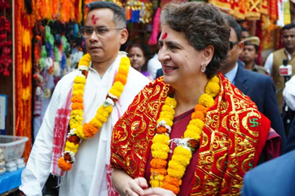 असम में प्रियंका गांधी का आध्यात्मिक सफर, कामाख्या देवी से लिया आशीर्वाद