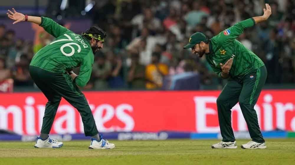 बॉलिंग एक्शन पर उठे सवालों के बीच उस्मान तारिक के समर्थन में उतरे सलमान अली, बताया टीम का ट्रंप कार्ड