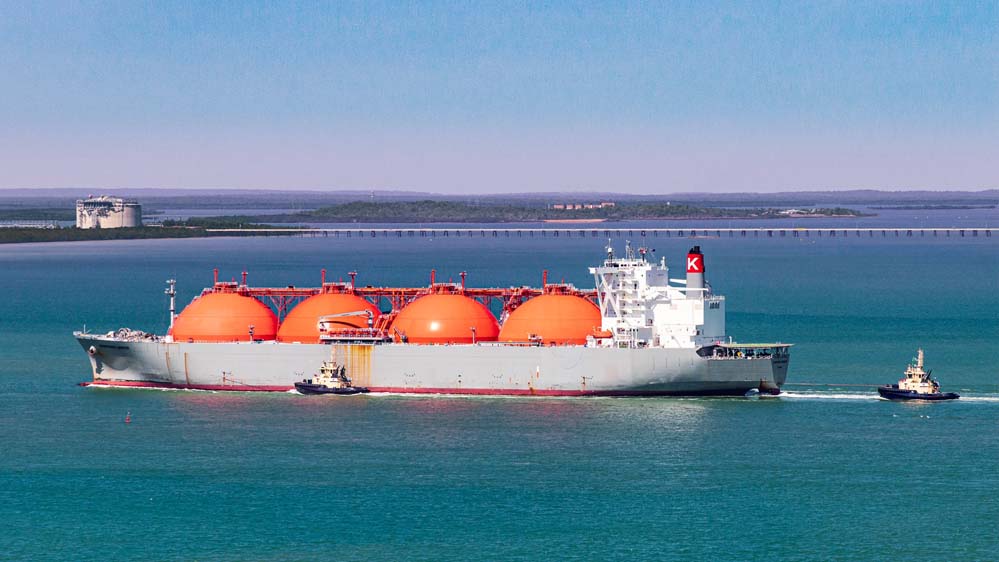 ईरान तनाव के बीच भारत का फैसला, 8 LPG टैंकर होर्मुज से गुजरेंगे, घर-घर गैस की सप्लाई सुरक्षित