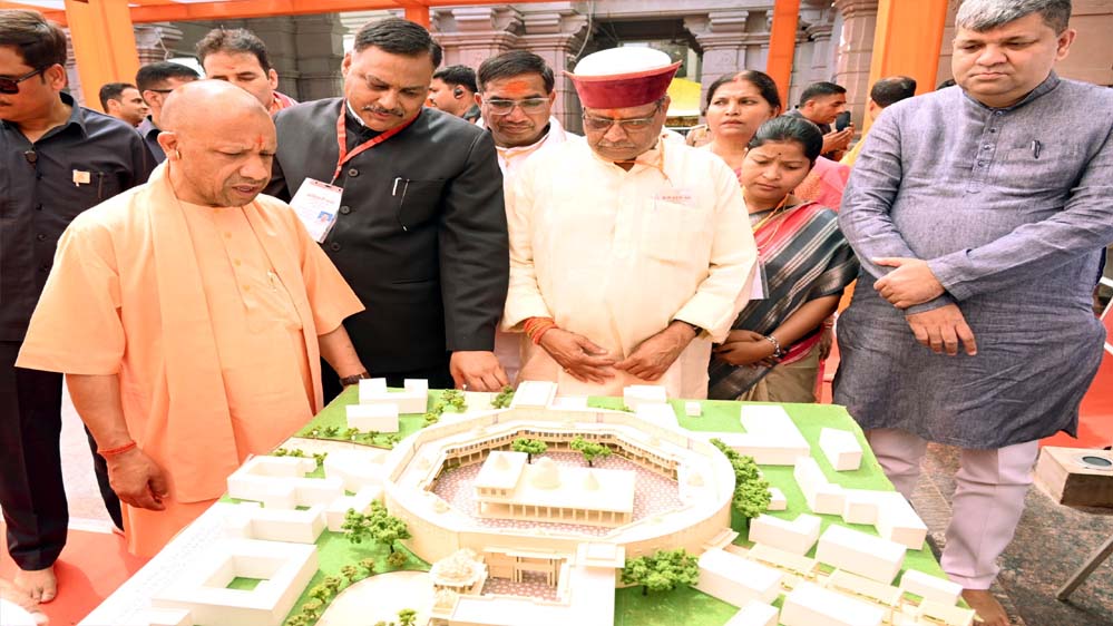 रंगों में बसी एकता की भावना, मुख्यमंत्री विष्णु देव साय ने होली मिलन समारोह में की शिरकत