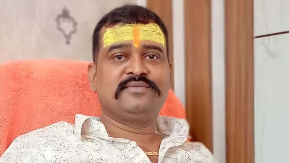 BJP नेता की हत्या के मुख्य आरोपी को गोरखपुर में किया गिरफ्तार, गोली के बाद चाकुओं से वार