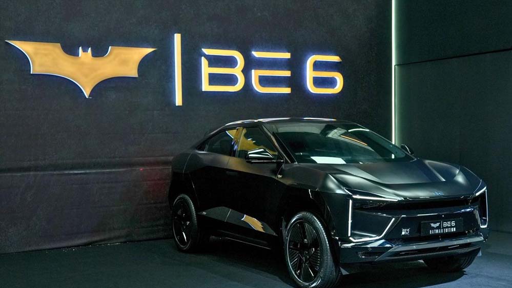 Batman Edition पर विवाद, महिंद्रा ने ग्राहकों को दी कार की कीमत वापसी