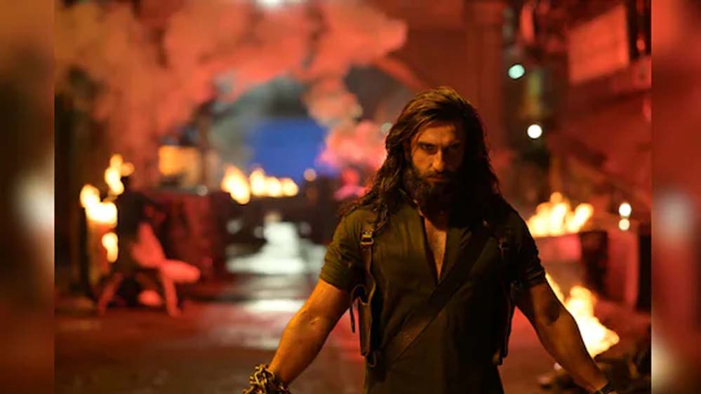 धुरंधर 2 का प्रीव्यू हिट, पहली फिल्म की ओपनिंग को पछाड़ते हुए बना नया रिकॉर्ड!