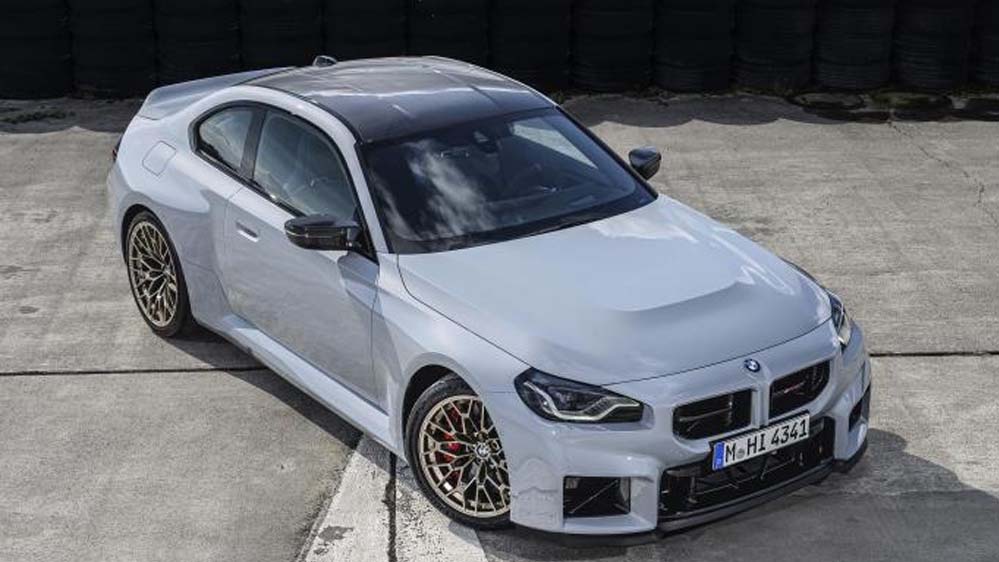 नई BMW M2 CS परफॉर्मेंस कार भारत में लॉन्च, जानें कीमत और प्रमुख फीचर्स