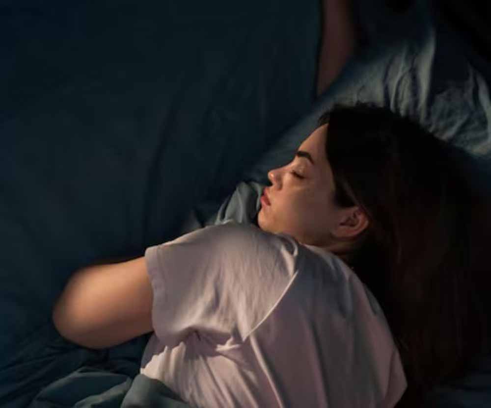 सिर्फ खान-पान नहीं, अधूरी नींद भी बढ़ा सकती है वजन—जानिए कैसे