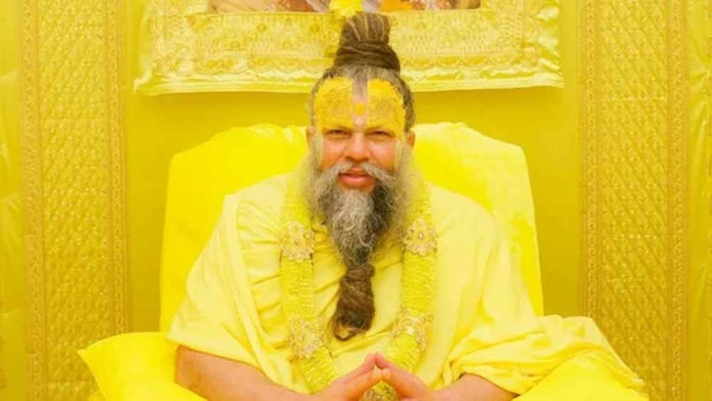 रिश्ता बचाएँ या आत्मसम्मान? प्रेमानंद जी महाराज की बात बदल देगी आपकी सोच