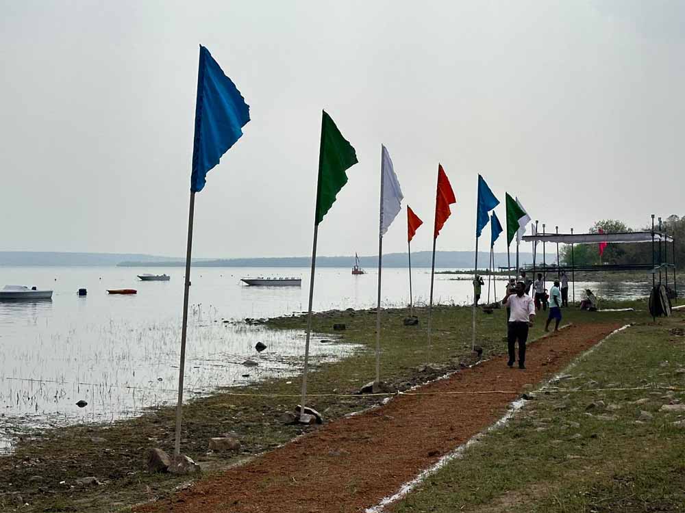 गंगरेल बना एडवेंचर का हब, ‘महानदी रिवर बोट चैंपियनशिप’ में 52 टीमें, 1 लाख का बड़ा इनाम