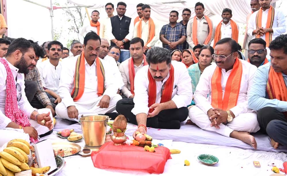 रायपुर में उपमुख्यमंत्री विजय शर्मा ने कहा, किसानों के विकास के लिए छत्तीसगढ़ सरकार की निरंतर मेहनत