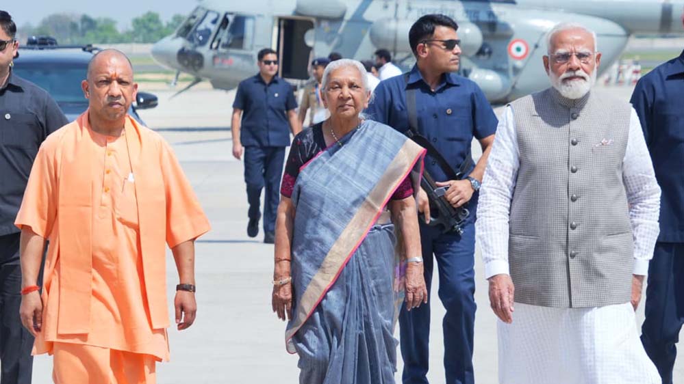 यूपी के उड्डयन इतिहास में जुड़ा नया अध्याय, ऐतिहासिक पल का साक्षी बना जेवर एयरपोर्ट