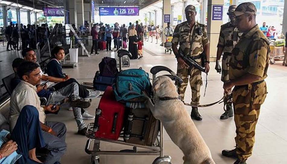 भारत में खामेनेई की मौत के बाद हाईअलर्ट, कानून-व्यवस्था पर सख्त नजर, उल्लंघन पर कार्रवाई की चेतावनी