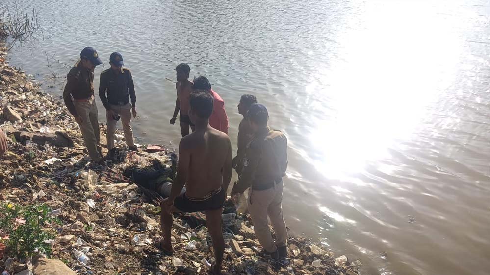 हनुमान तालाब अखड़ार में 19 वर्षीय युवक का शव मिला,2 मार्च से लापता था युवक