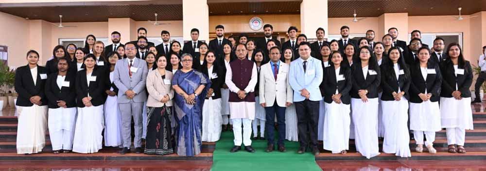 लोकतंत्र के तीसरे स्तंभ पर CM साय का जोर, प्रशिक्षु न्यायाधीशों से की मुलाकात