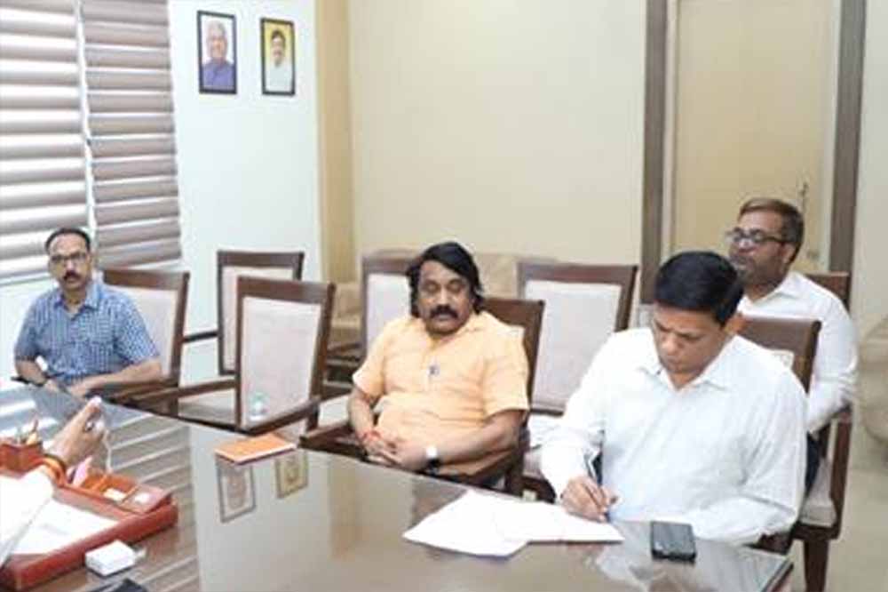 मुख्यमंत्री डेयरी प्लस और कामधेनु योजना का लाभ बढ़ाने पर जोर, हितग्राहियों तक पहुंचाने के निर्देश