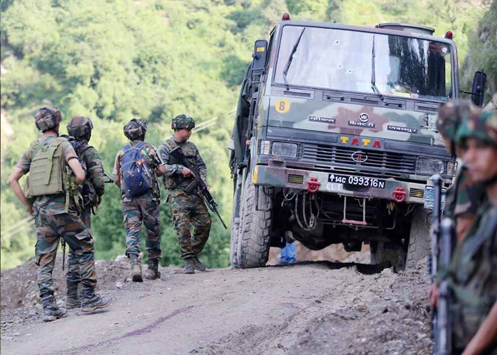 असम में आतंकी साया: पुलिस कैंप पर रॉकेट अटैक, चार जवान घायल