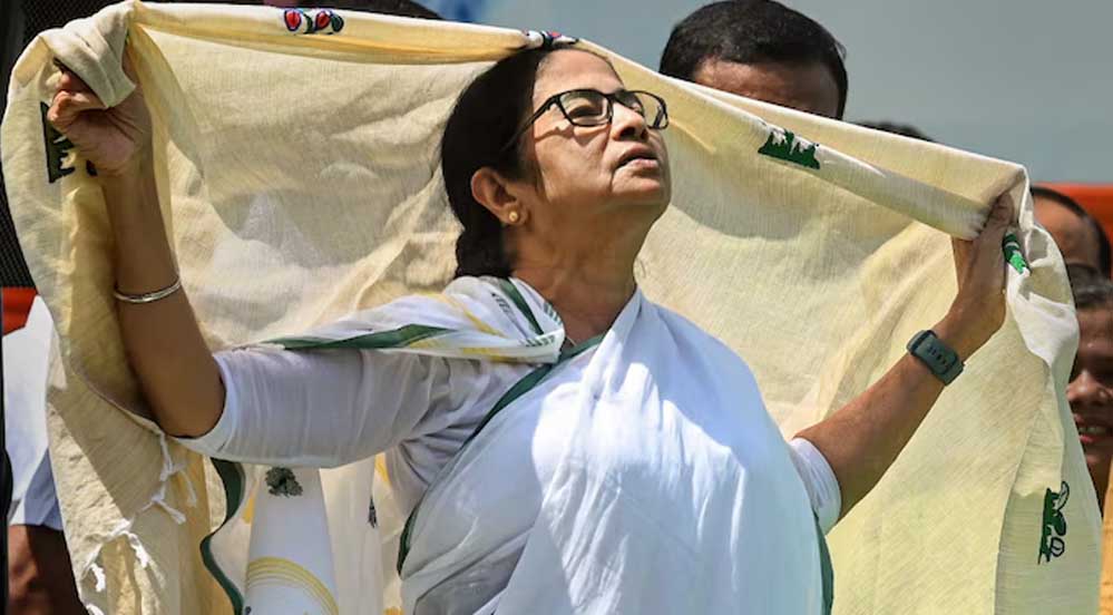 बंगाल चुनाव से पहले ममता का बड़ा एलान, बेरोजगार युवाओं को हर महीने मिलेंगे 1500 रुपये