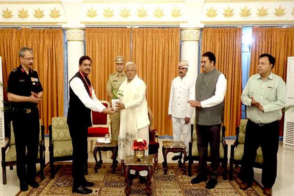 राज्यपाल की राष्ट्रीय रक्षा महाविद्यालय के अध्ययनरत अधिकारियों से सौजन्य भेंट