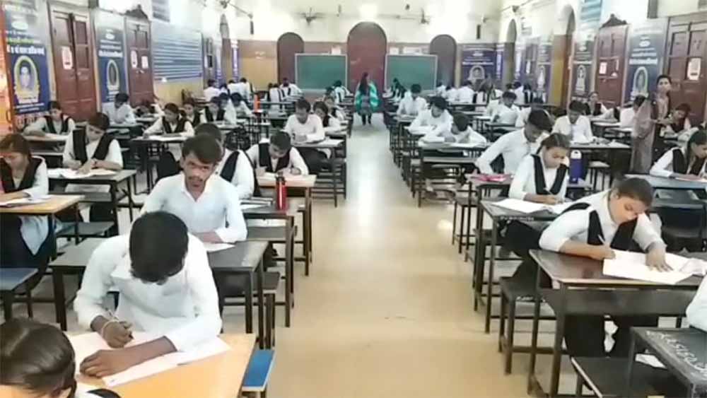 छात्र बोले- रास्ते में रंग लगाया तो परीक्षा में आएगी दिक्कत, राजस्थान में 4 मार्च को 8वीं-12वीं का पेपर