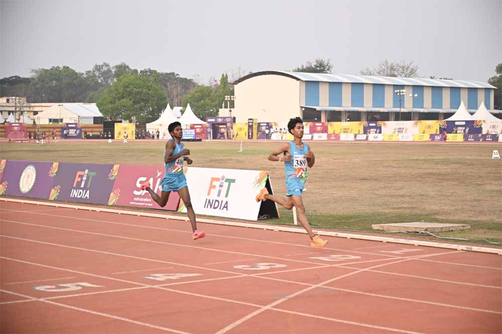 खेलो इंडिया ट्राइबल गेम्स में भाग लेने के लिए उन्हें एक साथी धावक से स्पाइक्स उधार लेने पड़े