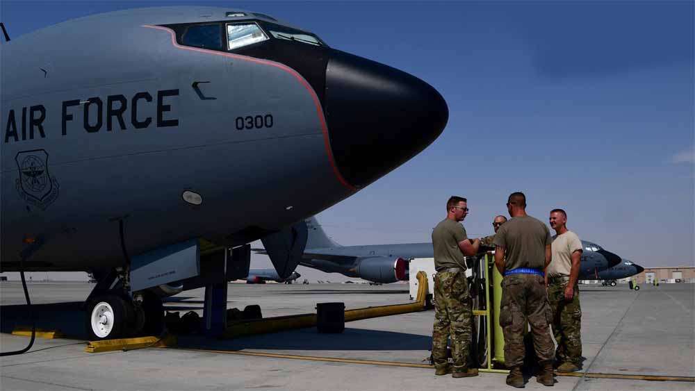 ईरान तनाव के बीच अमेरिकी सैन्य विमान क्रैश, हवा में ईंधन भरते वक्त हुआ हादसा, 4 की मौत