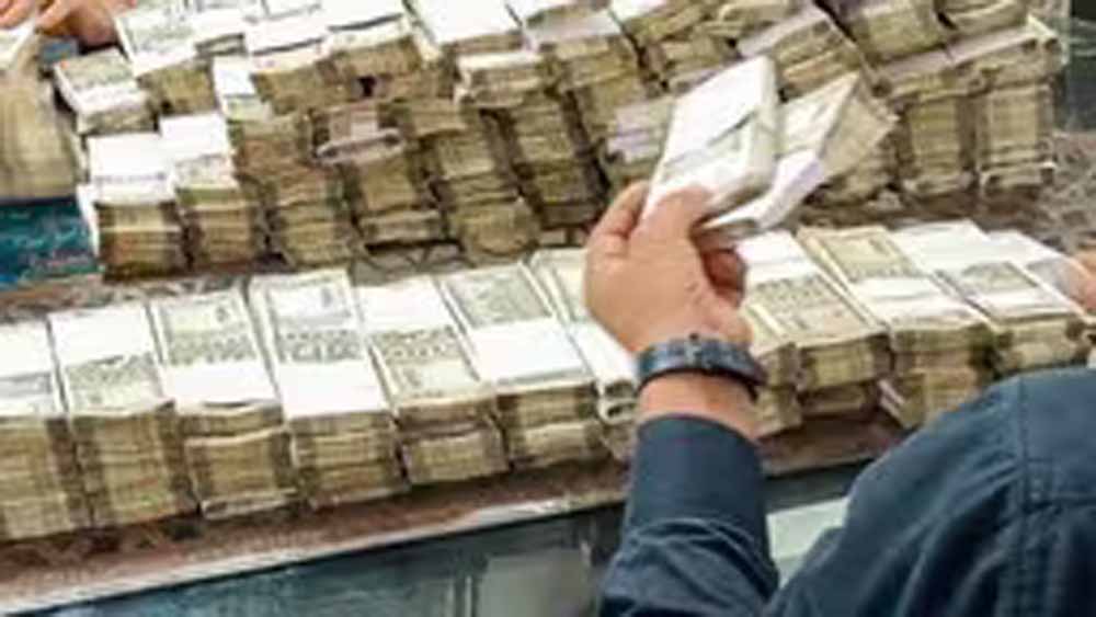 मेगा रेड में बड़ा खुलासा: दिल्ली से MP-UP तक छापे, कैश और गहनों समेत 200 करोड़ की संपत्ति सामने