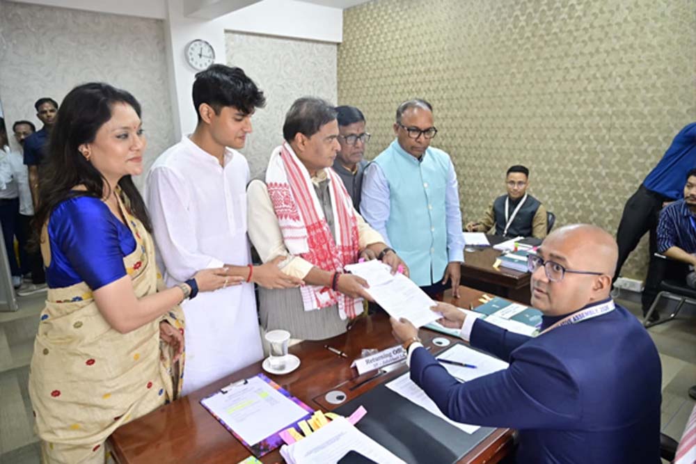 असम चुनाव 2026: Himanta Biswa Sarma का नामांकन दाखिल, लगातार 7वीं बार लड़ेंगे चुनाव