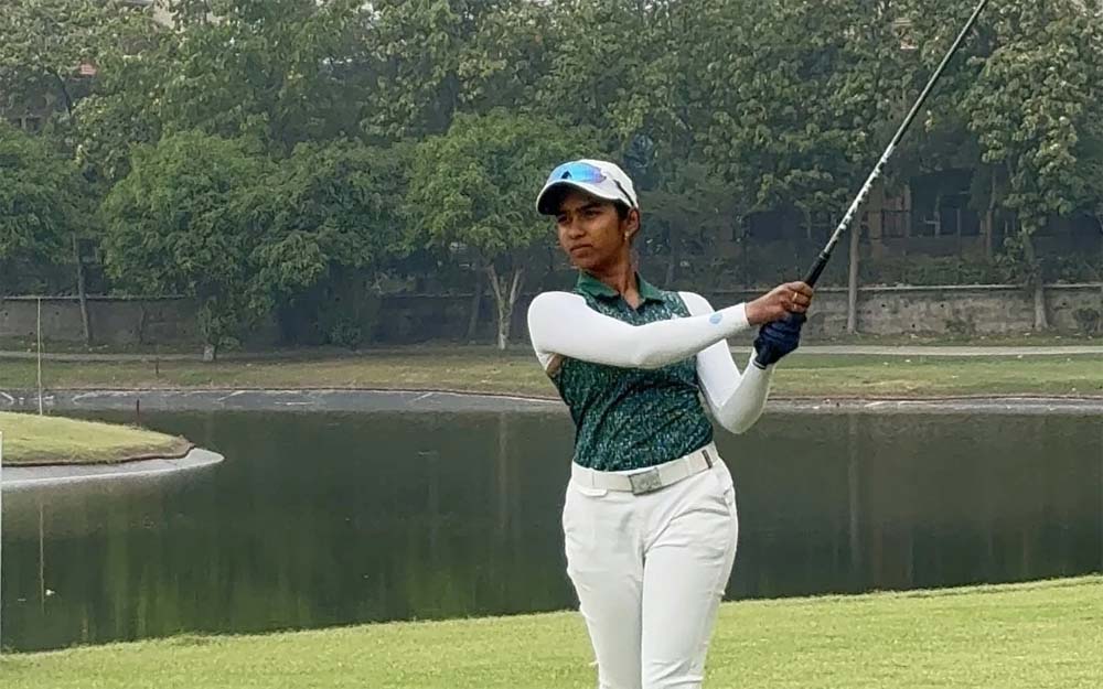 आखिरी बोगी नहीं रोक पाई जैस्मीन की रफ्तार, छठे चरण में 3 शॉट से आगे