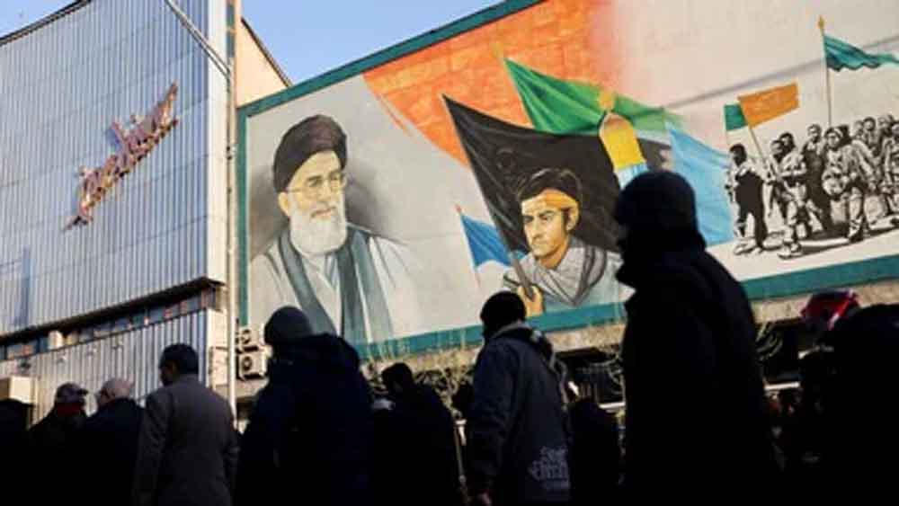 ईरान में सुप्रीम लीडर का चयन कैसे होता है, क्या हैं अधिकार और देरी क्यों पड़ सकती है भारी