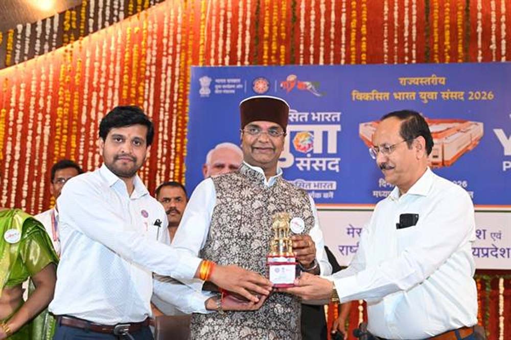 युवा भारत को विकसित राष्ट्र बनाने के ध्वजवाहक : मंत्री सारंग