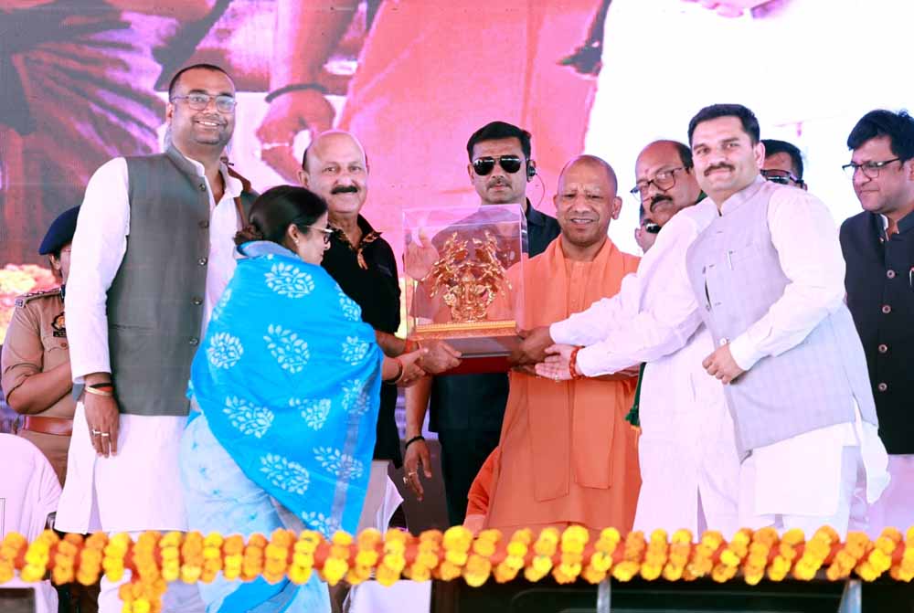 विशेष अभियान का असर: PM श्रम योगी मानधन योजना की बढ़ी पहुंच, आजमगढ़-गाजियाबाद का शानदार प्रदर्शन