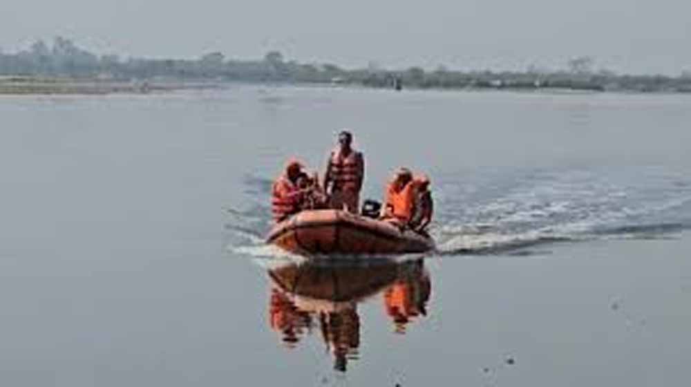 मथुरा नाव हादसा: NDRF की तलाश जारी, 15 की मौत
