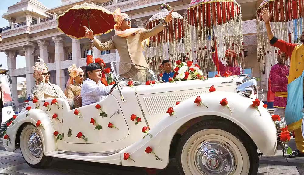 ग्वालियर में शादी के सीजन में विंटेज कारों की मांग, किराया 11 हजार से 35 हजार तक बढ़ा
