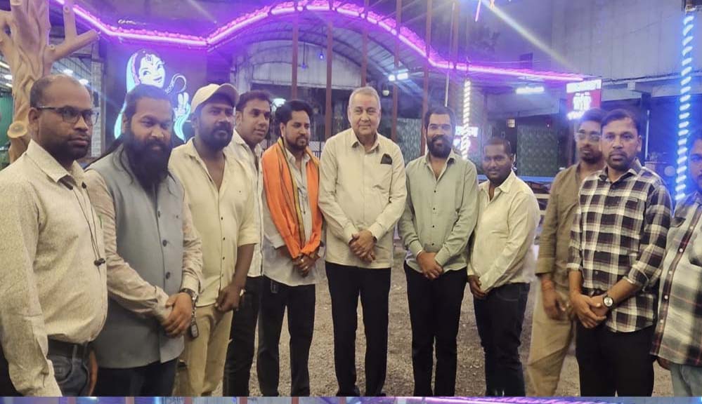 छत्तीसगढ़ में डॉ धर्मजीत सिंह के नेतृत्व में निलेश ठाकुर का जन्मदिवस बड़े धूमधाम से मनाया गया