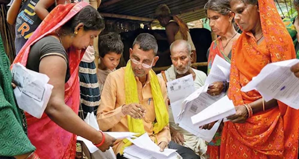 12 राज्यों में 6.08 करोड़ नाम हटे, SIR वोटर लिस्ट अपडेट में यूपी और बंगाल में सबसे बड़ा बदलाव