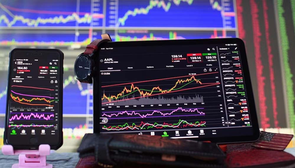 जूते की कंपनी ने शुरू किया AI का काम, स्टॉक में 870% का धमाकेदार उछाल