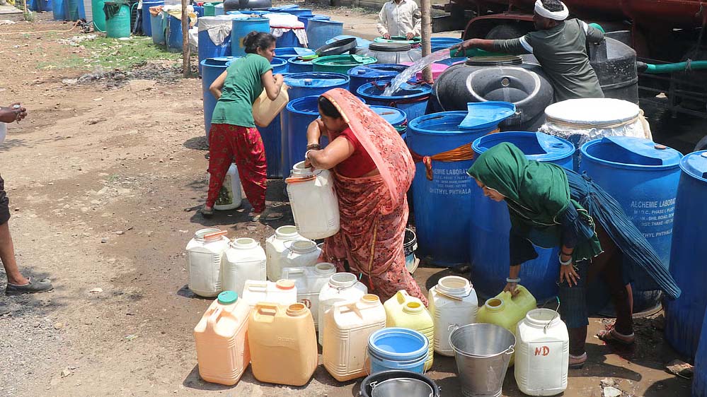 इंदौर में जलसंकट के बीच, निर्माण कार्य और सर्विस स्टेशनों पर बोरिंग व नर्मदा जल का उपयोग शुरू