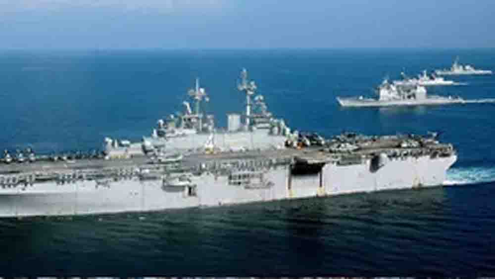 अरब सागर में पाकिस्तान नौसेना पर हमला, तीन जवानों की मौत से बढ़ी चिंता