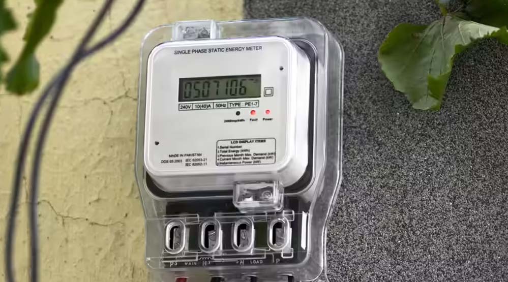 स्मार्ट मीटर पर यूपी में ब्रेक, विरोध के बीच UPPCL ने लिया फैसला, अब टेक्निकल रिपोर्ट का इंतजार