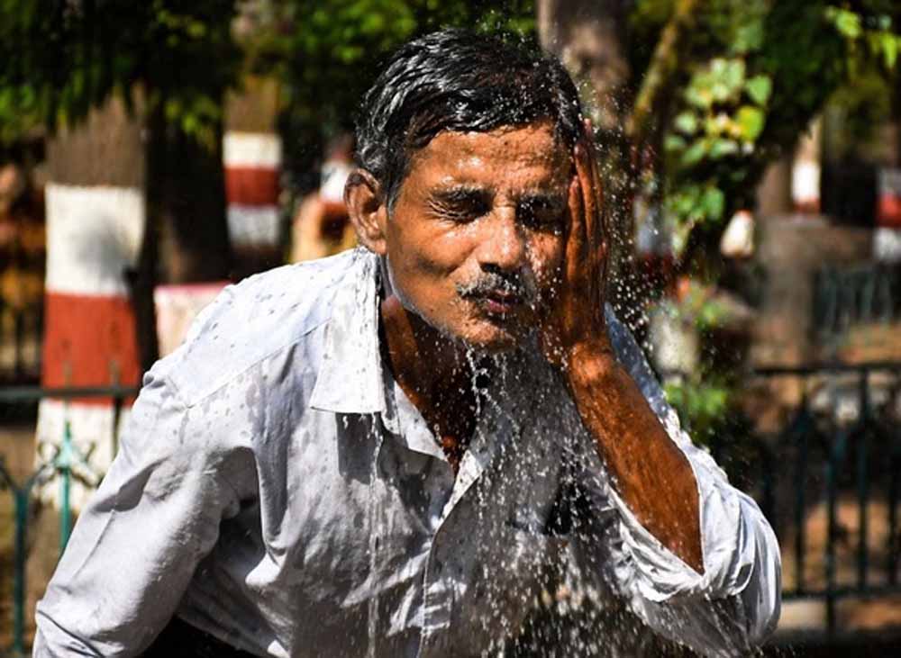 भीषण गर्मी के बाद बदलेगा मौसम, 3–5 डिग्री तक गिर सकता है तापमान