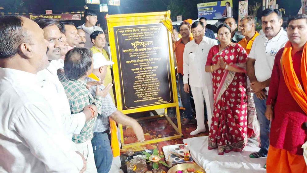 रायपुर: चौक-चौराहों पर बनेंगे प्रतीक्षा शेड, तेज धूप और बारिश से मिलेगी राहत